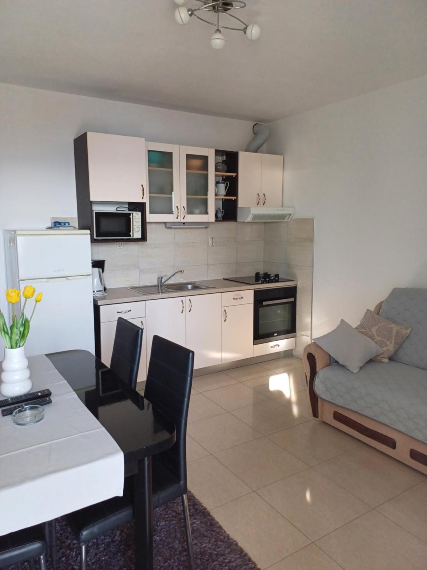 Apartments Jure Miljak Подстрана Екстериор снимка