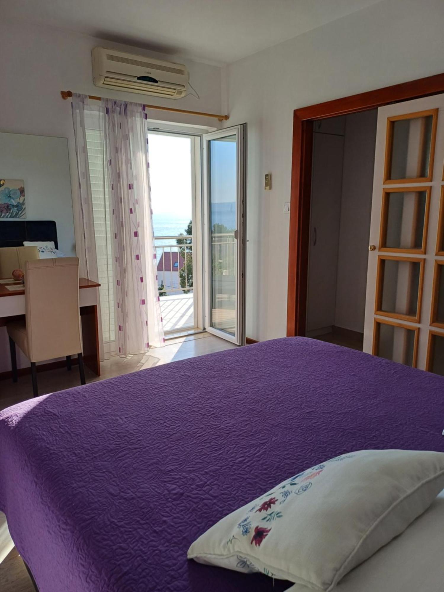 Apartments Jure Miljak Подстрана Екстериор снимка