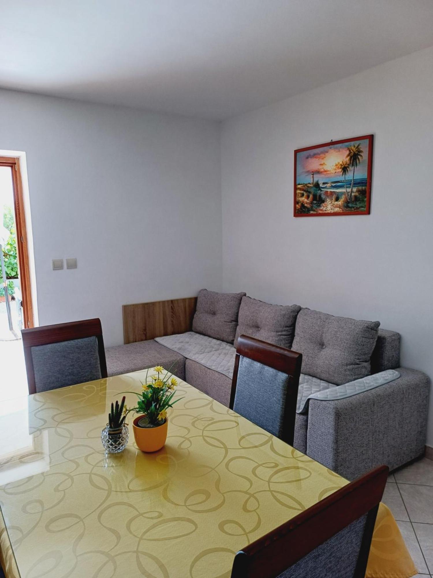 Apartments Jure Miljak Подстрана Екстериор снимка