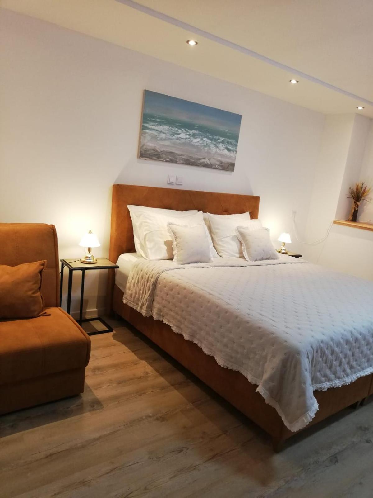 Apartments Jure Miljak Подстрана Екстериор снимка