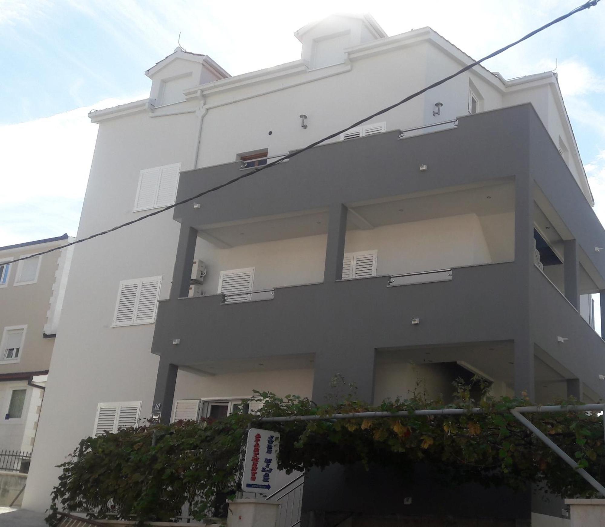 Apartments Jure Miljak Подстрана Екстериор снимка